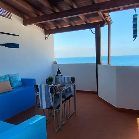 Roque Apartment Las Playas